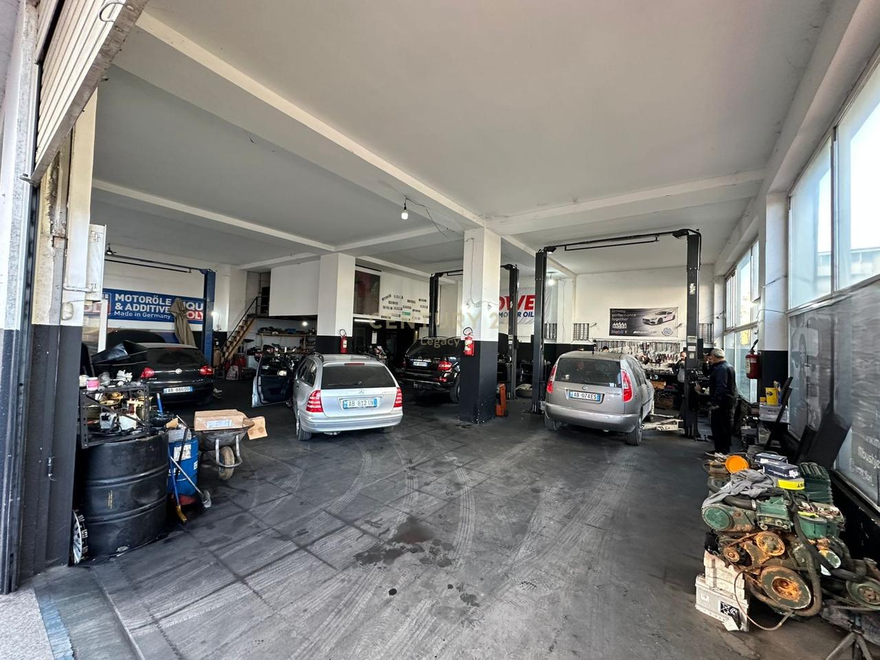 Spazio commerciale in vendita – Piano terra, sulla via principale