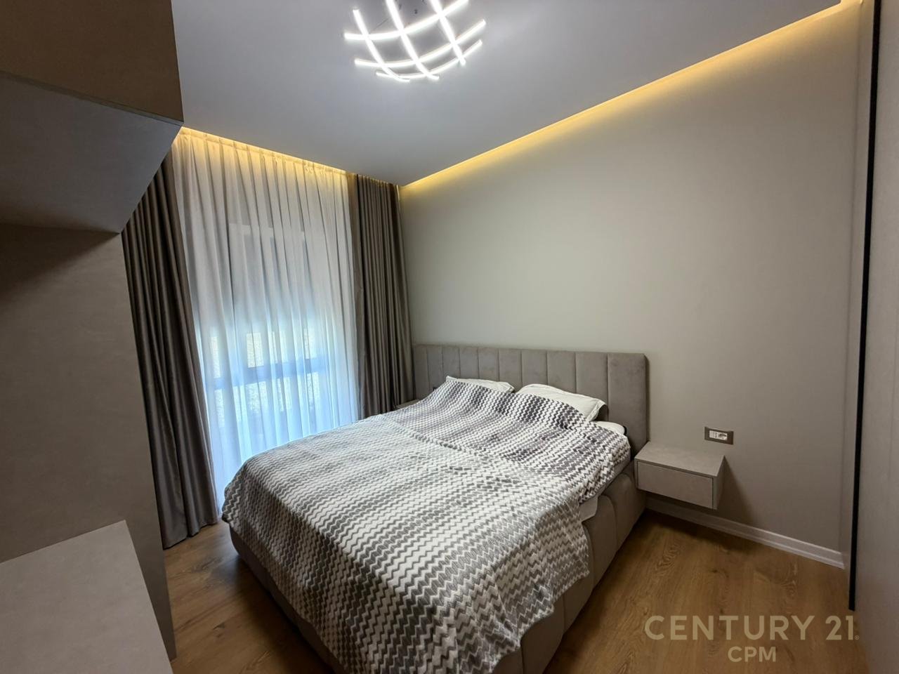 Penthouse luksoz për shitje tek Rose Garden Residence, pranë Qendrës Tregtare TEG – Tiranë