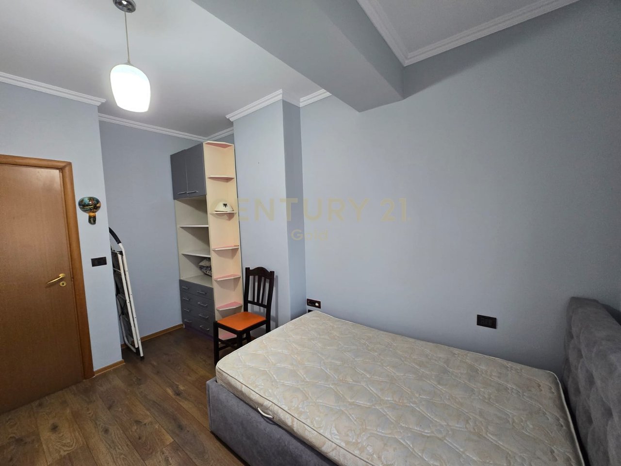 APARTAMENT 2+1+2 PER QERA TEK KOMPLEKSI HALILI!