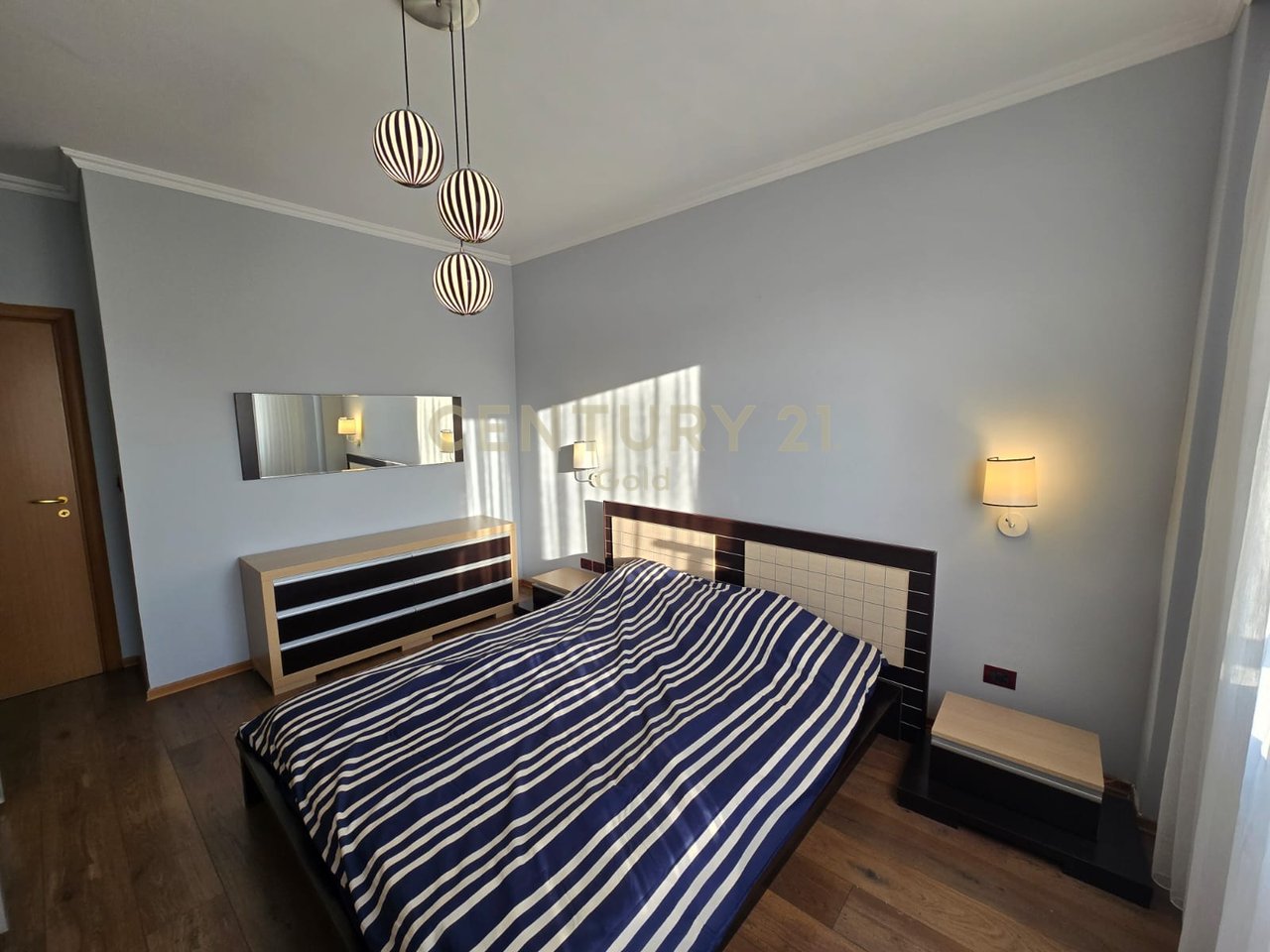 APARTAMENT 2+1+2 PER QERA TEK KOMPLEKSI HALILI!