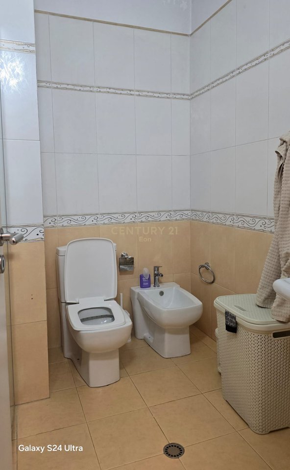 Shitet Apartament 2+1 me Pamje nga Deti në Vollga