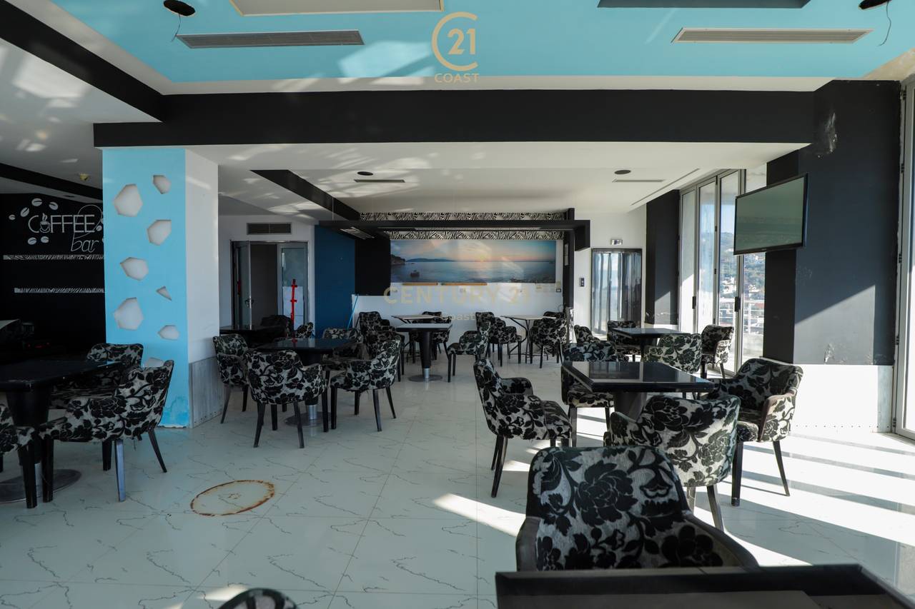 MUNDËSI INVESTIMI E RRALLË NË QENDËR – GATI PËR PËRDORIM