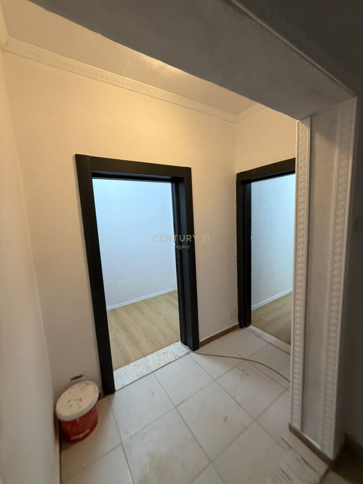 Apartament 1+1 në Shitje, Kat i 3-të me Ashensor