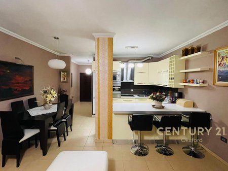 JAPIM ME QIRA APARTMENT 2+1 TEK KODRA E PRIFTIT