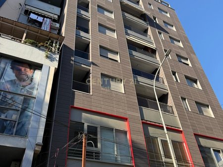 Zyrë 1+1 Me Qira Prane Juridikut