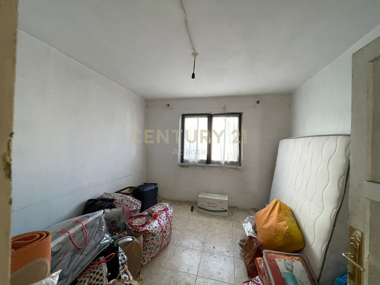 Shitet Apartament 1+1 tek Lagjia 16, Durres!