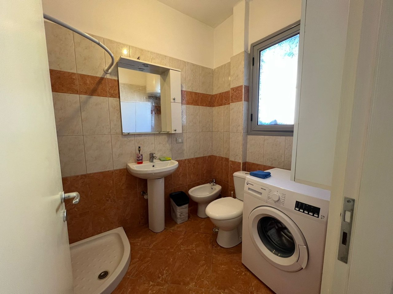 APARTAMENT 1+1 PER QERA,NE CENTRALE!