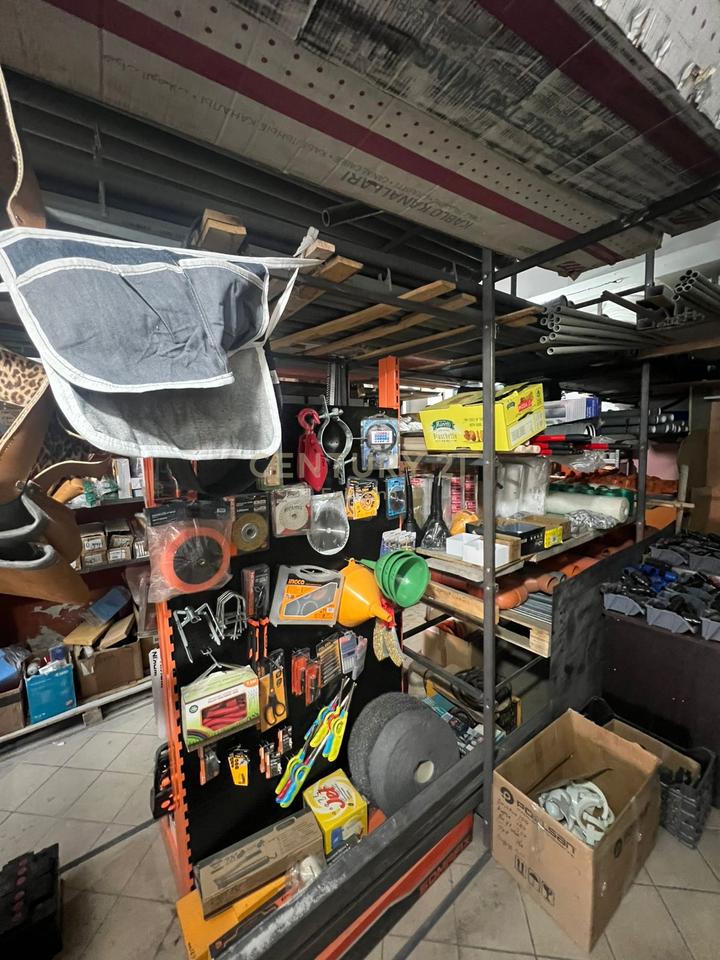 Shitet Biznes Materiale Ndërtimi – Kodra e Diellit, Tiranë