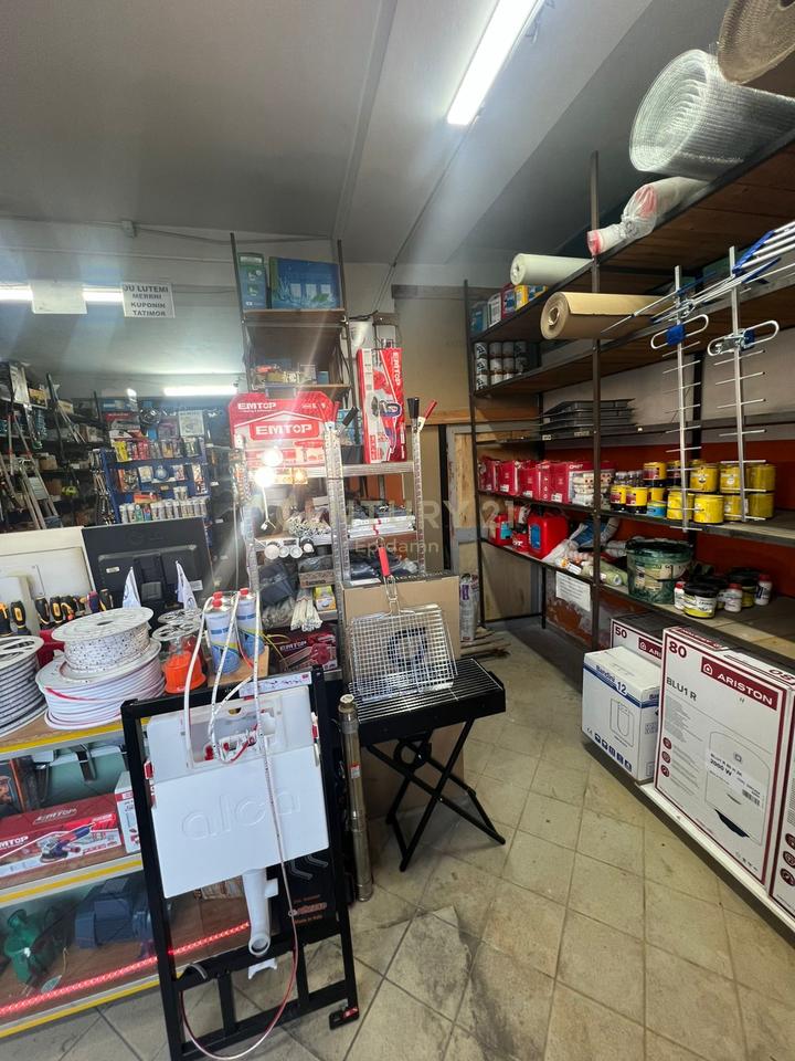 Shitet Biznes Materiale Ndërtimi – Kodra e Diellit, Tiranë