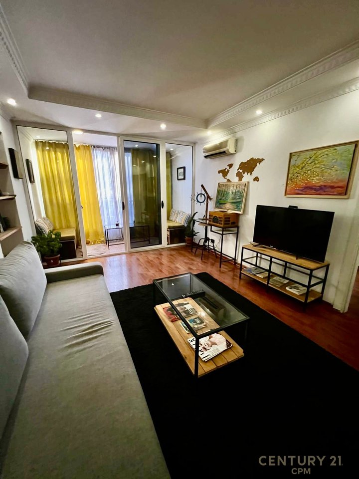 Apartament 1+1 me qira ne Qender, tek Piazza!