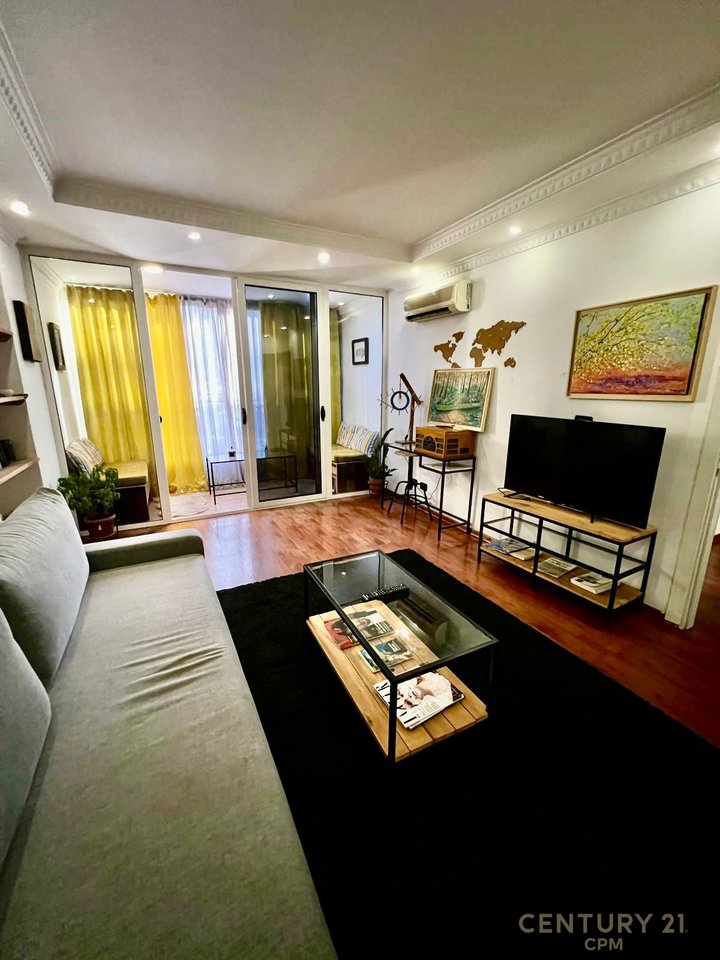 Apartament 1+1 me qira ne Qender, tek Piazza!