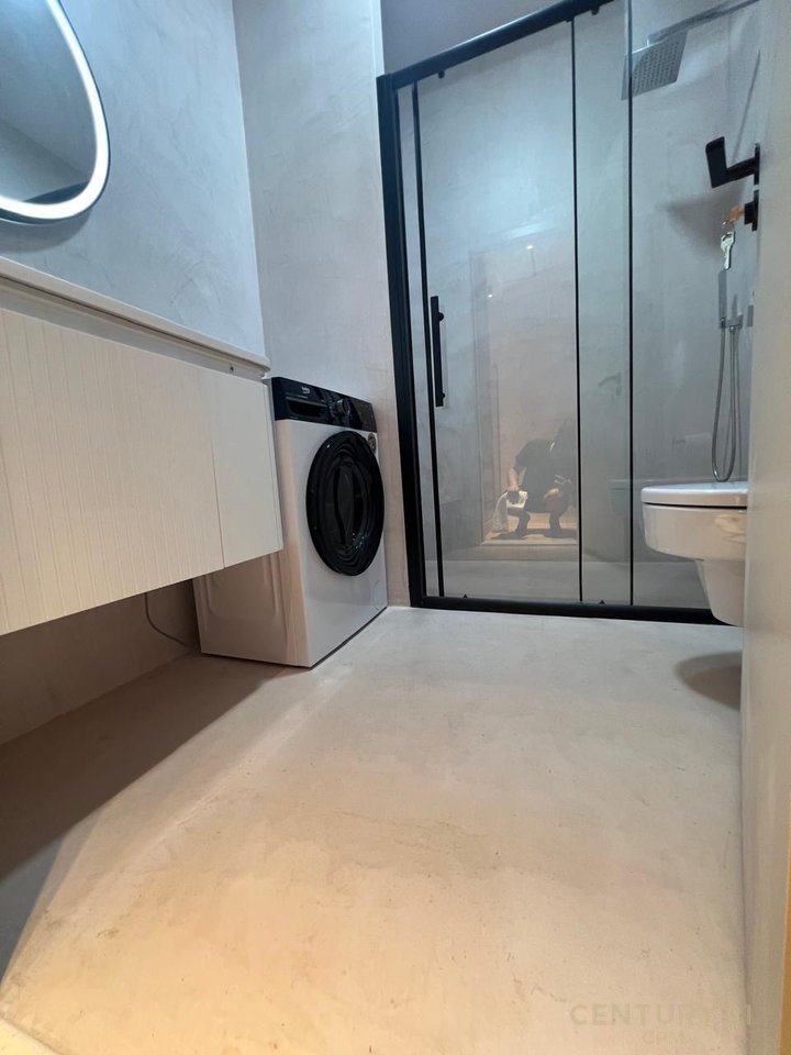 Studio Apartment for rent in the Center, beginning of Kavaja street!