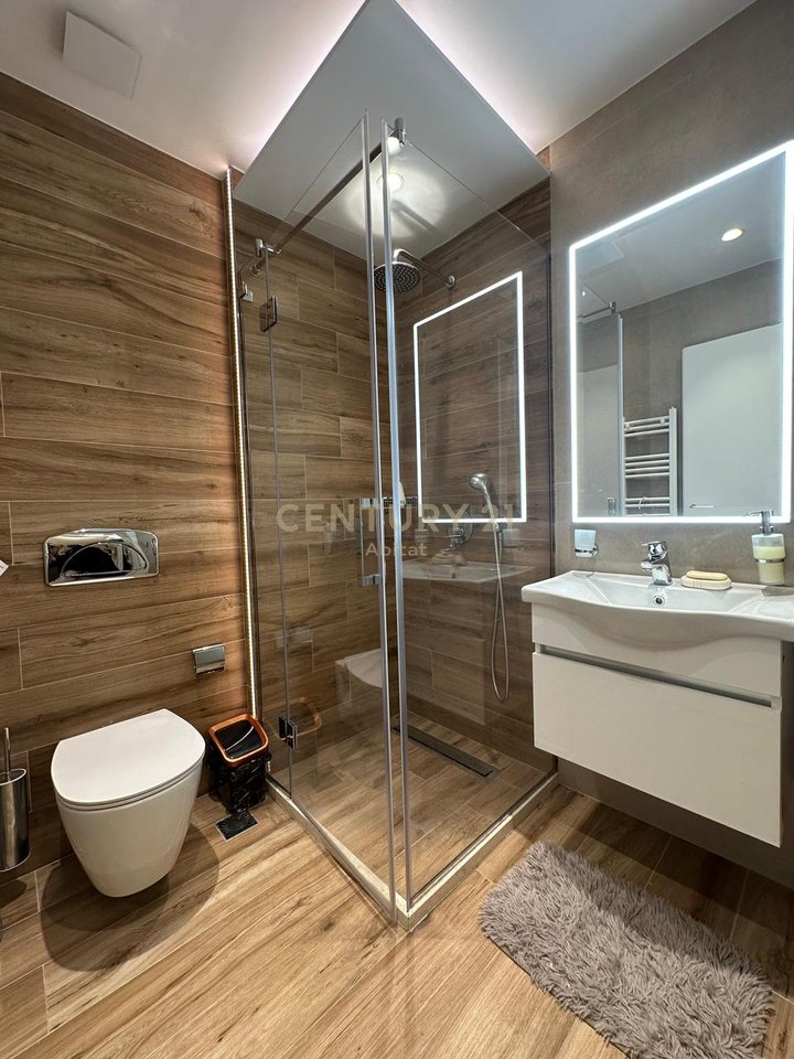 JEPET APARTAMENT 2+1+2 PER QIRA TEK ISH FUSHA E AVIACIONIT, TIRANE