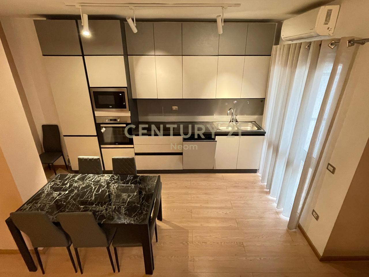 QIRA, APARTAMENT MODERN 2+1+2 te KOMUNA ‼️