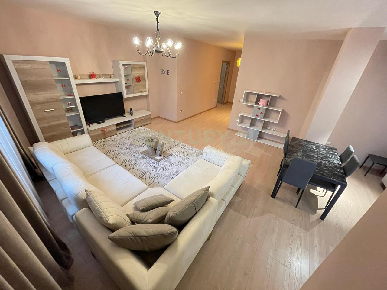 QIRA, APARTAMENT MODERN 2+1+2 te KOMUNA ‼️