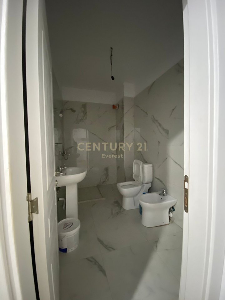 GOLDEN PARK, JAPIM ME QIRA APARTAMENT 1+1