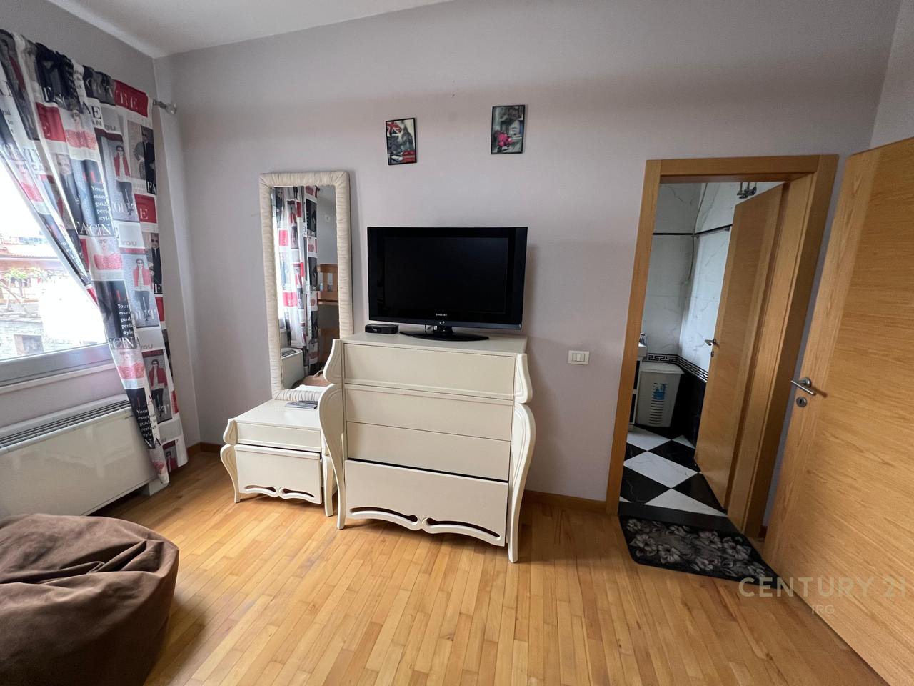 DUPLEX PER QIRA TEK JORDAN MISJA!