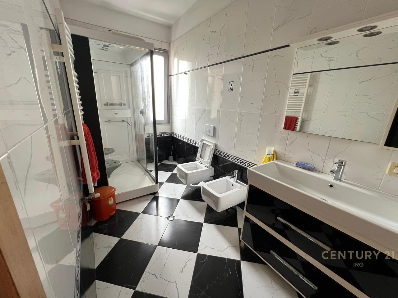 DUPLEX PER QIRA TEK JORDAN MISJA!