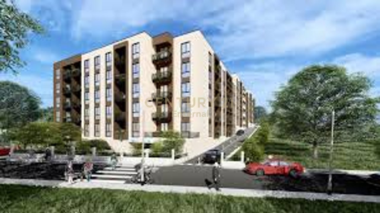 Apartment 2+1 +2 for sale in Paskuqan at a bargain price