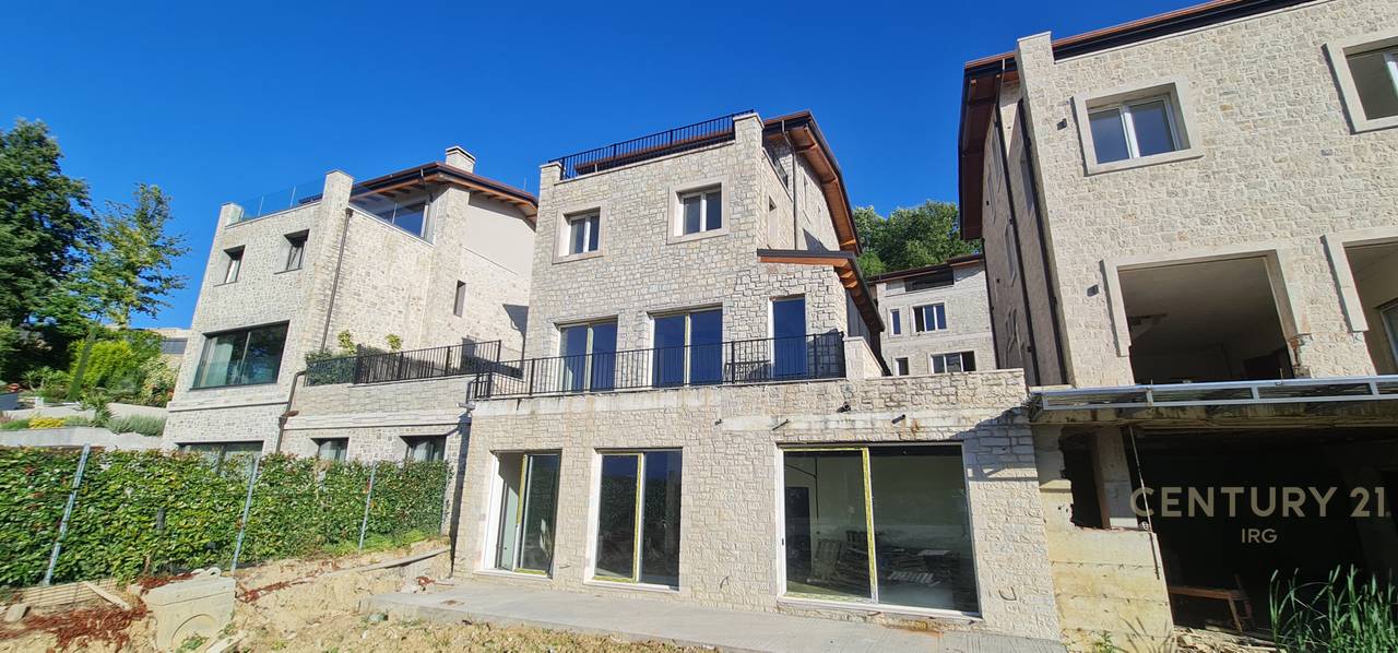 VILE INDIVIDUALE TE SECRET GARDEN!