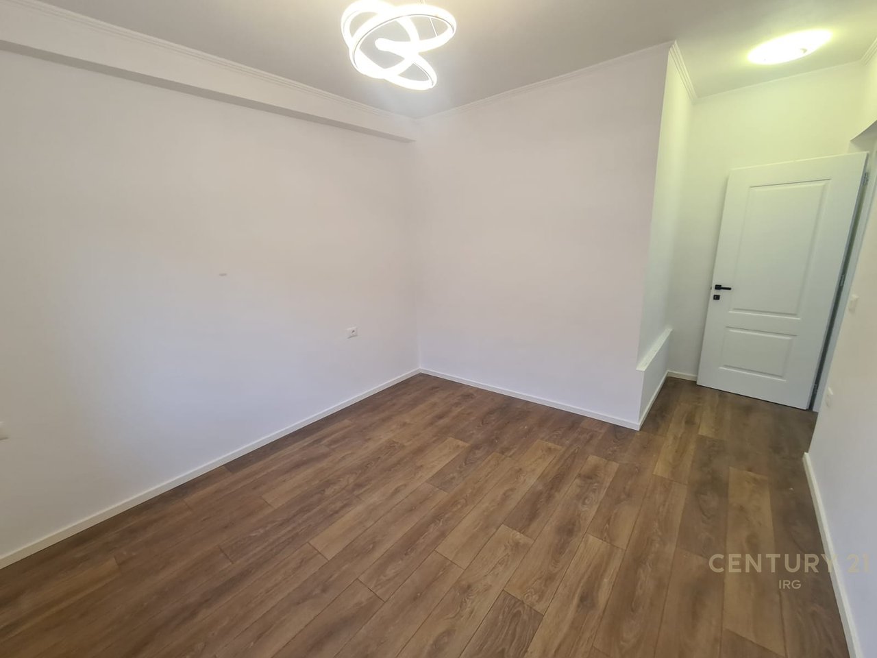 APPARTAMENTO 1+1+RIPOSTIGLIO SOLO IL 21 DICEMBRE!