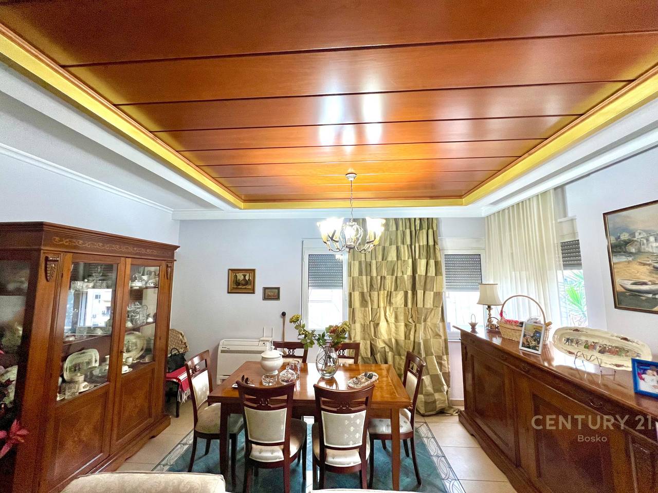 Bllok shitet apartament 2+1+2 me verandë