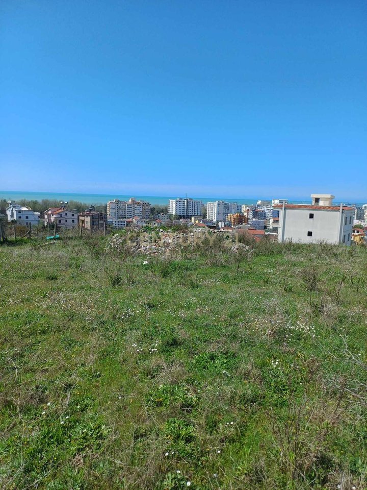 SHESIM TOKE NE ARAPAJ, DURRES