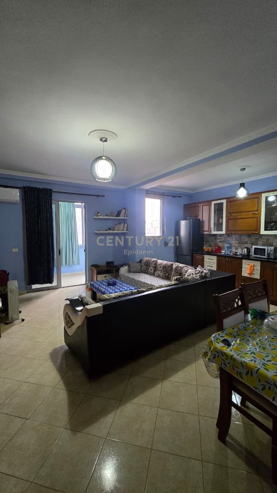 Apartament 1+1 në Plazh Hekurudha, vetëm 200 m nga Deti