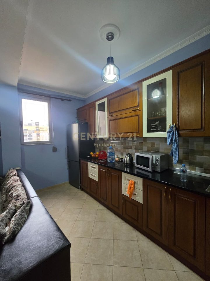 Apartament 1+1 në Plazh Hekurudha, vetëm 200 m nga Deti