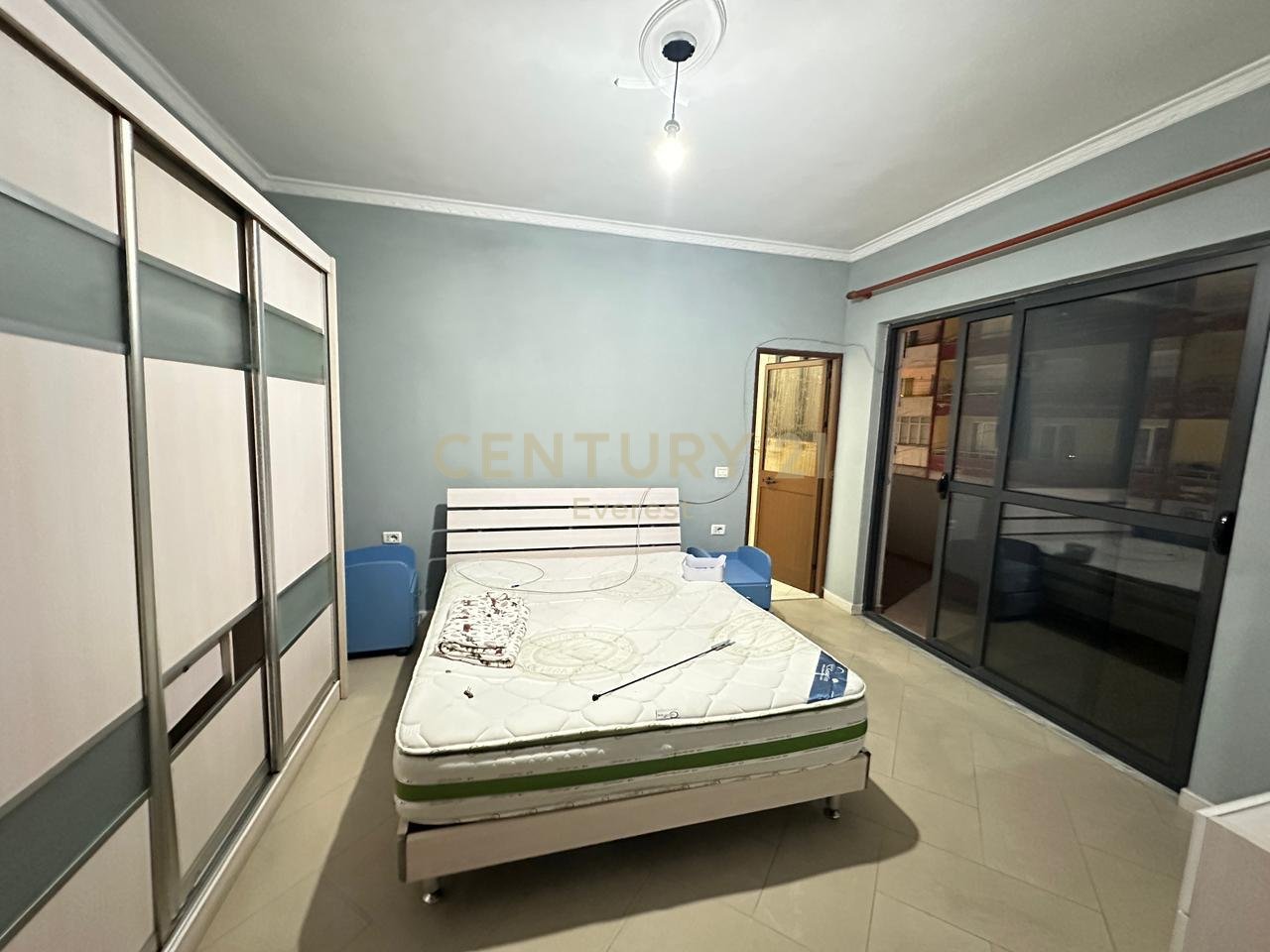 ASTIR, JAPIM ME QIRA APARTAMENT PER ZYRE