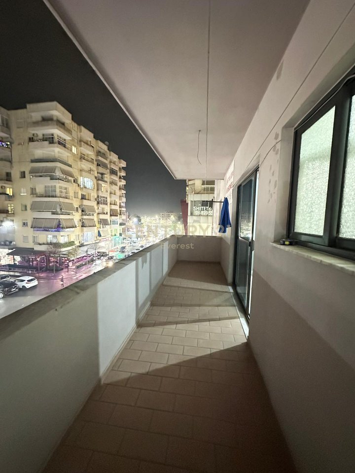ASTIR, JAPIM ME QIRA APARTAMENT PER ZYRE