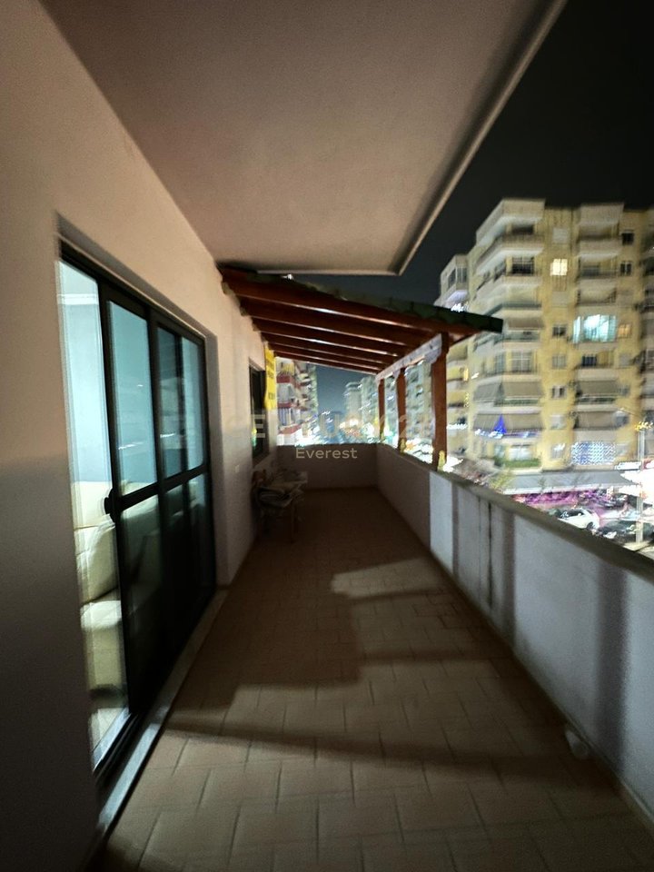 ASTIR, JAPIM ME QIRA APARTAMENT PER ZYRE