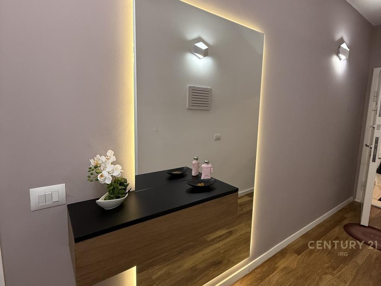 1+1 apartment for rent near Nobis & the "ArTurbina" Theater