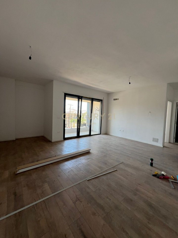 BULEVARDI I RI, SHESIM APARTAMENT 1+1