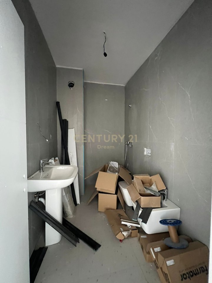 BULEVARDI I RI, SHESIM APARTAMENT 1+1