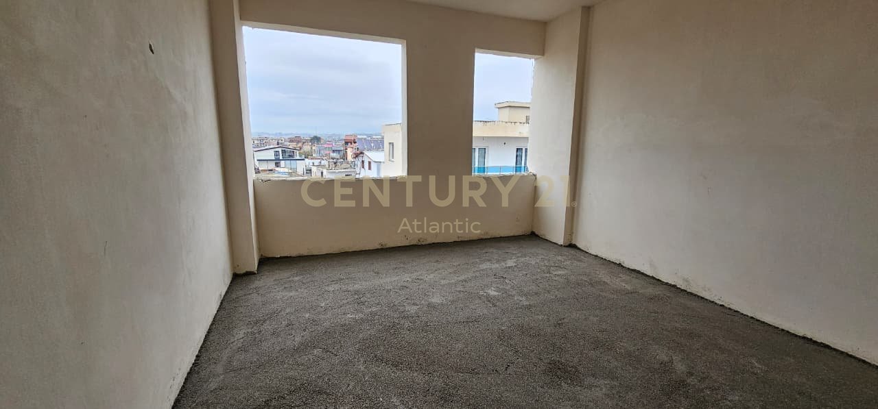 Shitet Apartament Ndertim i ri 1+1 – Rrota Kuqe, Durrës !