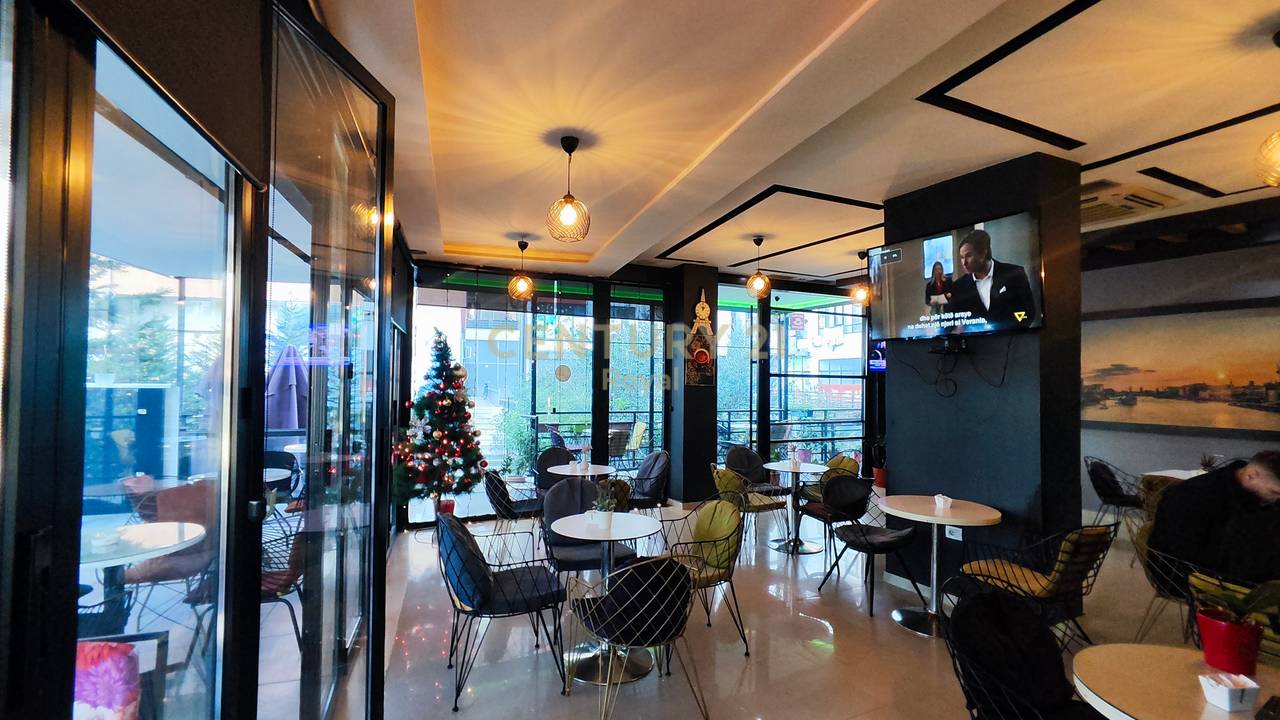 Lokal ne Astir per shitje