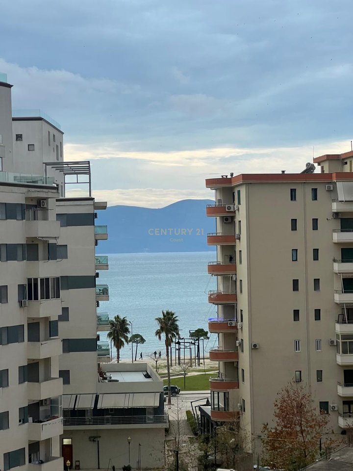 Shitet Apartament në Lungomare | 53.6 m² | I Mobiluar