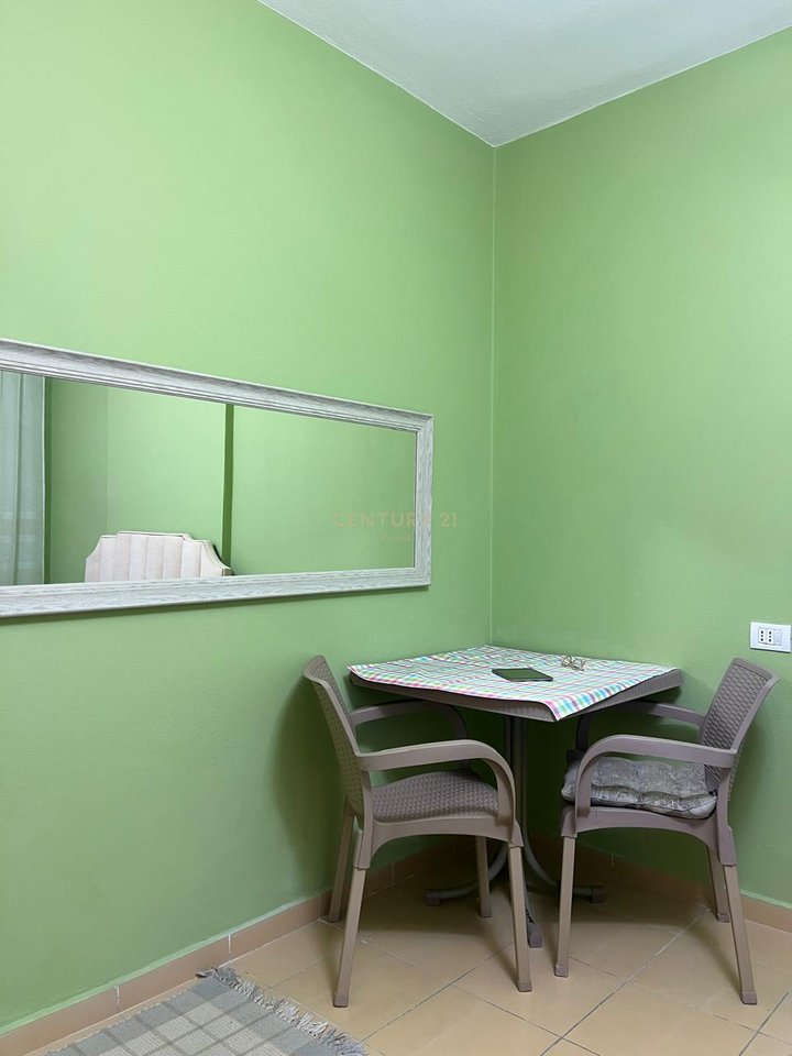 Shitet Apartament në Lungomare | 53.6 m² | I Mobiluar