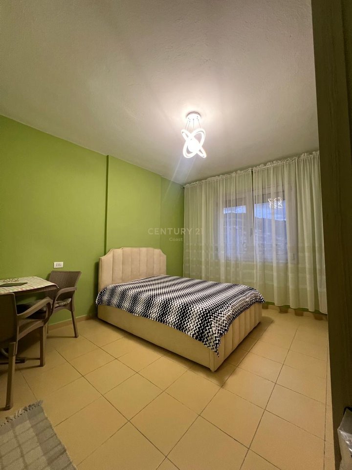 Shitet Apartament në Lungomare | 53.6 m² | I Mobiluar