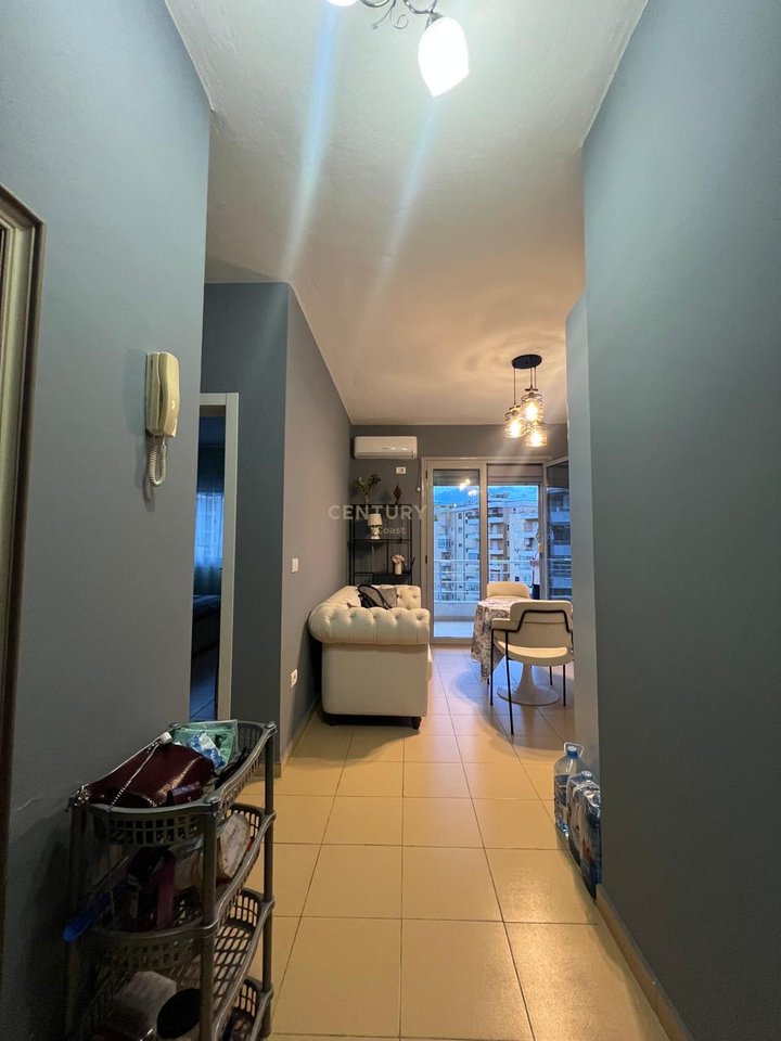 Shitet Apartament në Lungomare | 53.6 m² | I Mobiluar