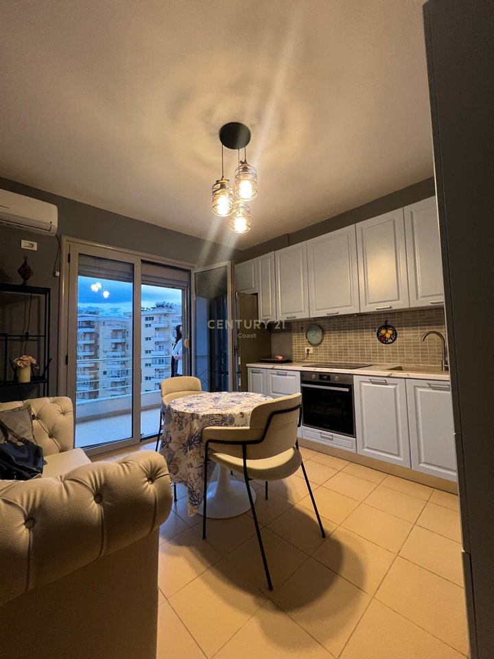 Shitet Apartament në Lungomare | 53.6 m² | I Mobiluar