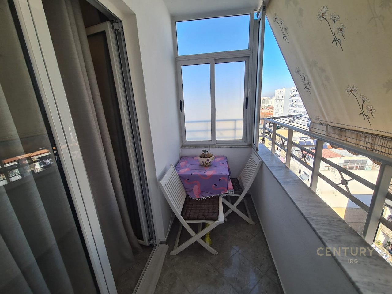 APARTMENT 1+1+STUDIO WITH BALCONY!