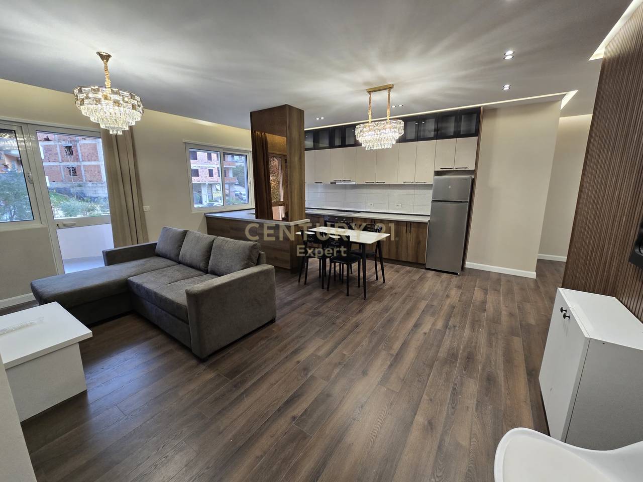 Apartament 2+1+2 per shitje te Kopshti Botanik!