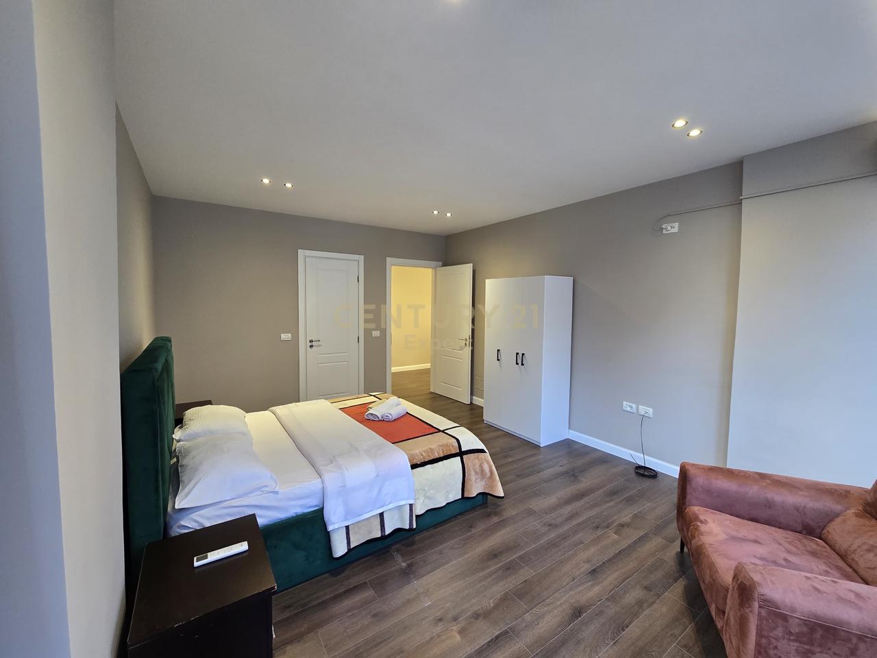 Apartament 2+1+2 per shitje te Kopshti Botanik!