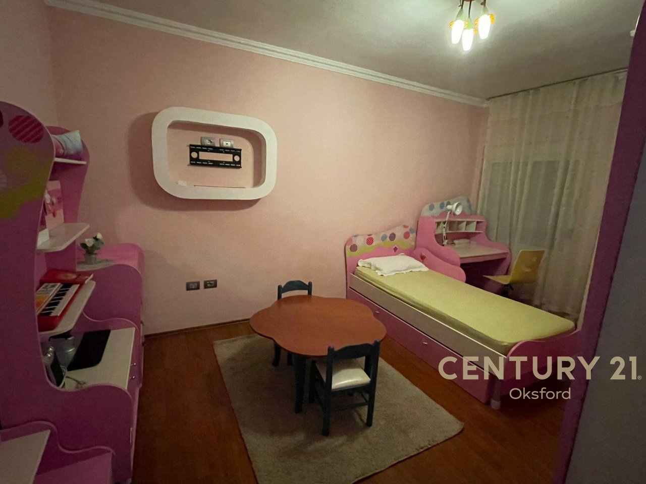 JAPIM ME QIRA APARTMENT 2+1 TEK KODRA E PRIFTIT