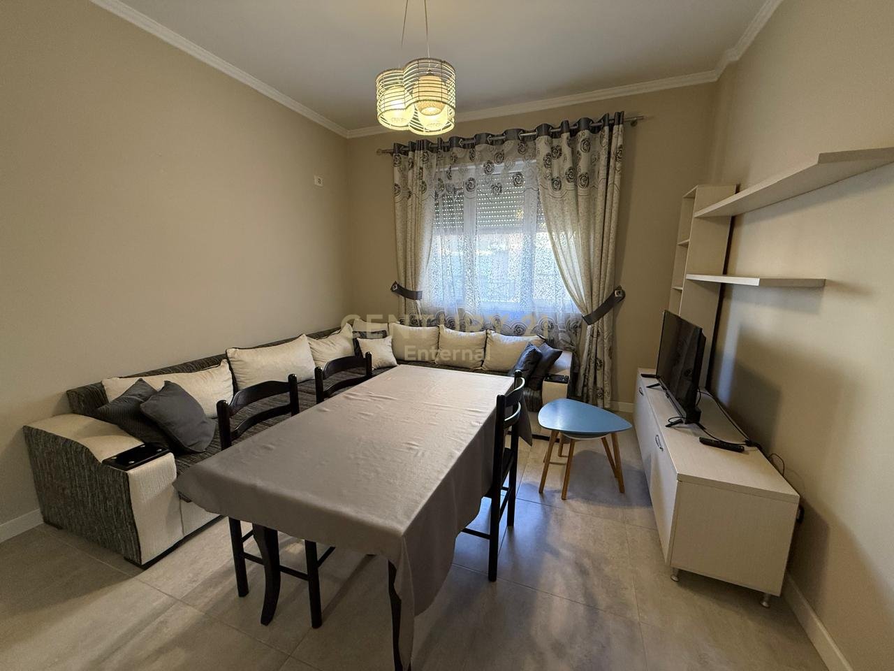 Apartament 1+1+Post Parkimi Me Qira në Selite