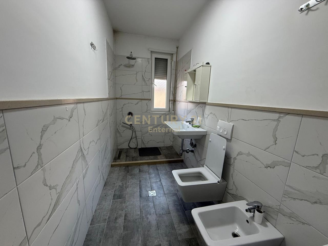 Apartament 1+1+Post Parkimi Me Qira në Selite