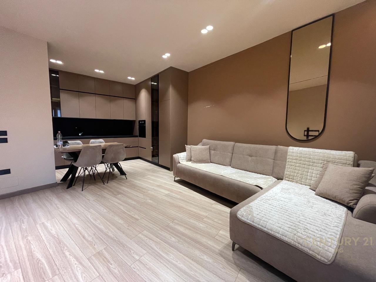 JEPET ME QIRA APARTAMENT 1+1 LUKSOZ TEK KOMPLEKSI MAGNET  !