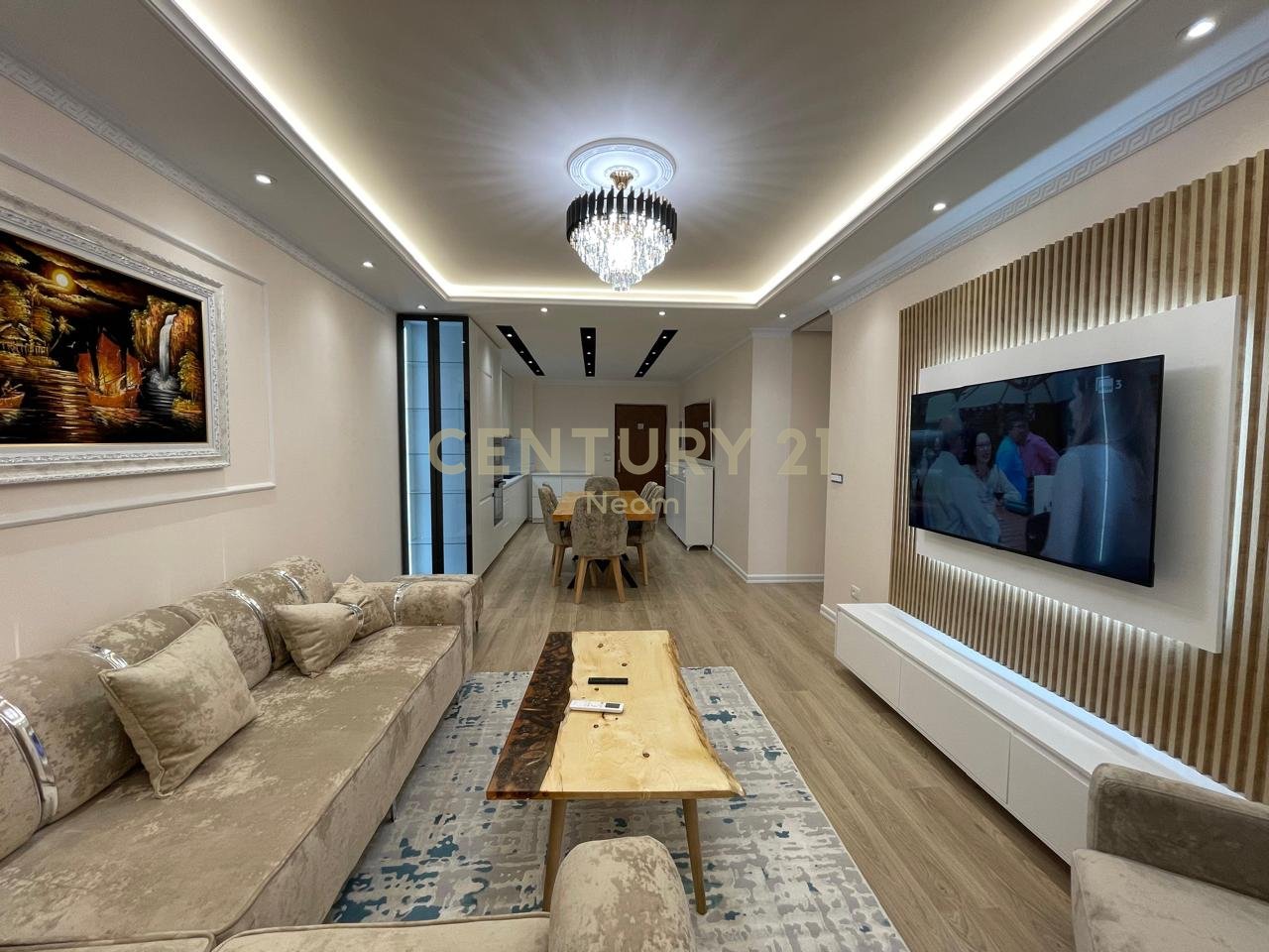 Jepet me qira Apartament 2+1 Me 2 Poste Parkimi ne Liqenin e Thate.